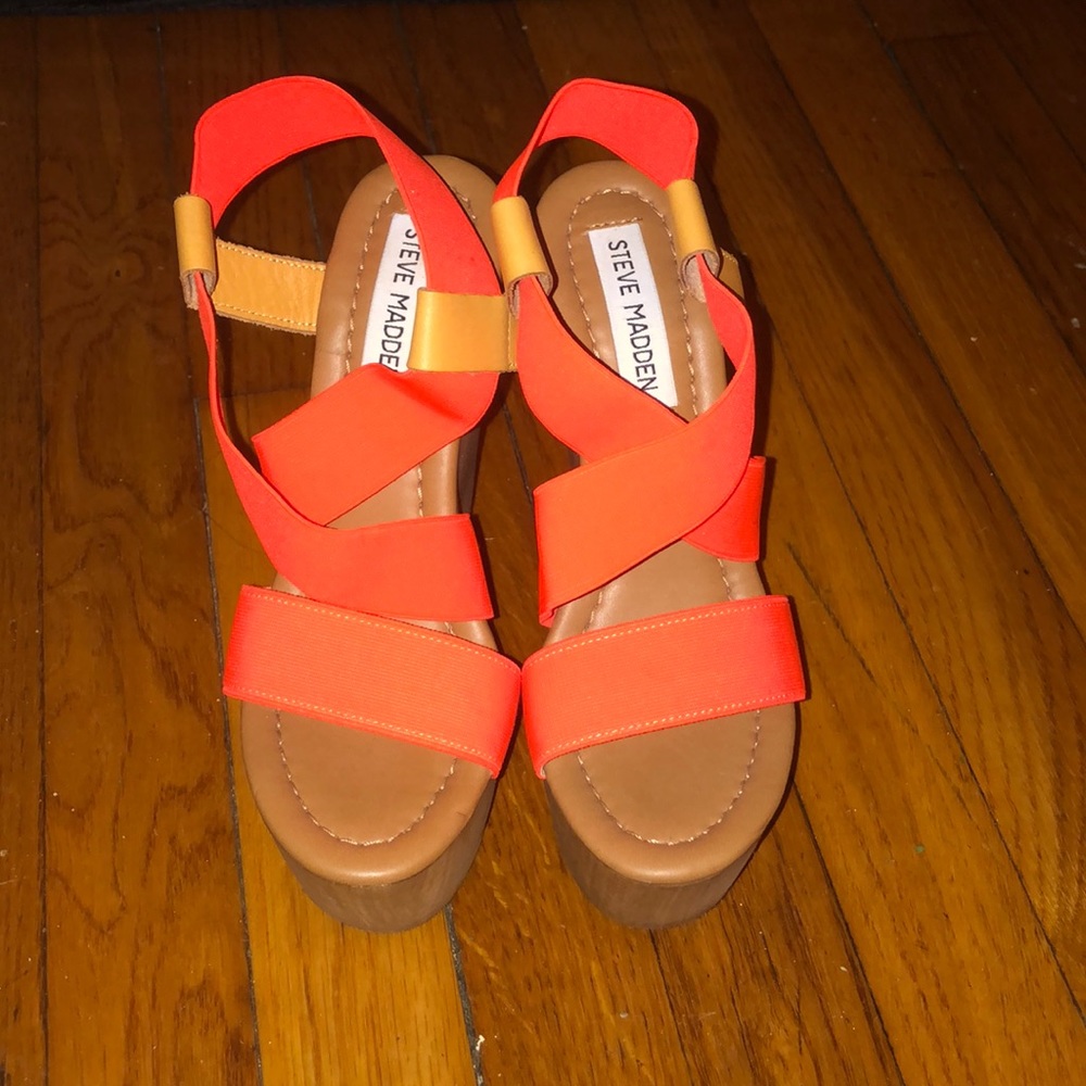 Steven Madden wedges